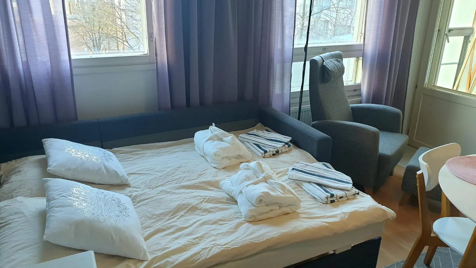 Fresh Apartment With Private Sauna In The Center Of Helsinki, Free Park